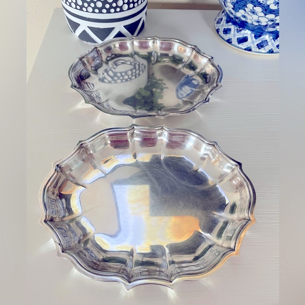 Chippendale International Silver Company 7” Scalloped trinket Tray set of 2